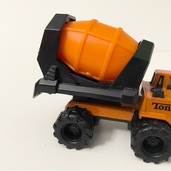 Vintage 1992 Mini Tonka Cement Truck Construction Vehicle Cement Mixer - Picture 6 of 15
